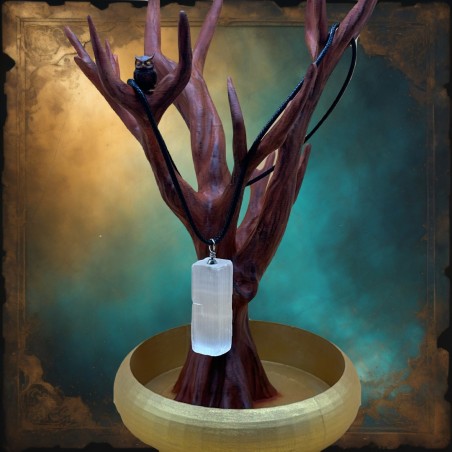 Pendentif en Sélénite Brute – Pureté & Lumière Intérieure