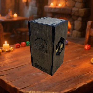 Tour à dés pliante en bois gravé – Tour des Arcanes Sylvestres